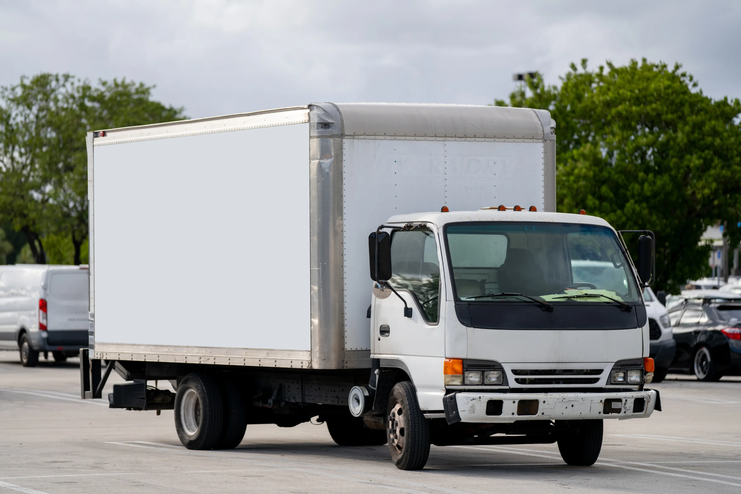 starting a box truck business